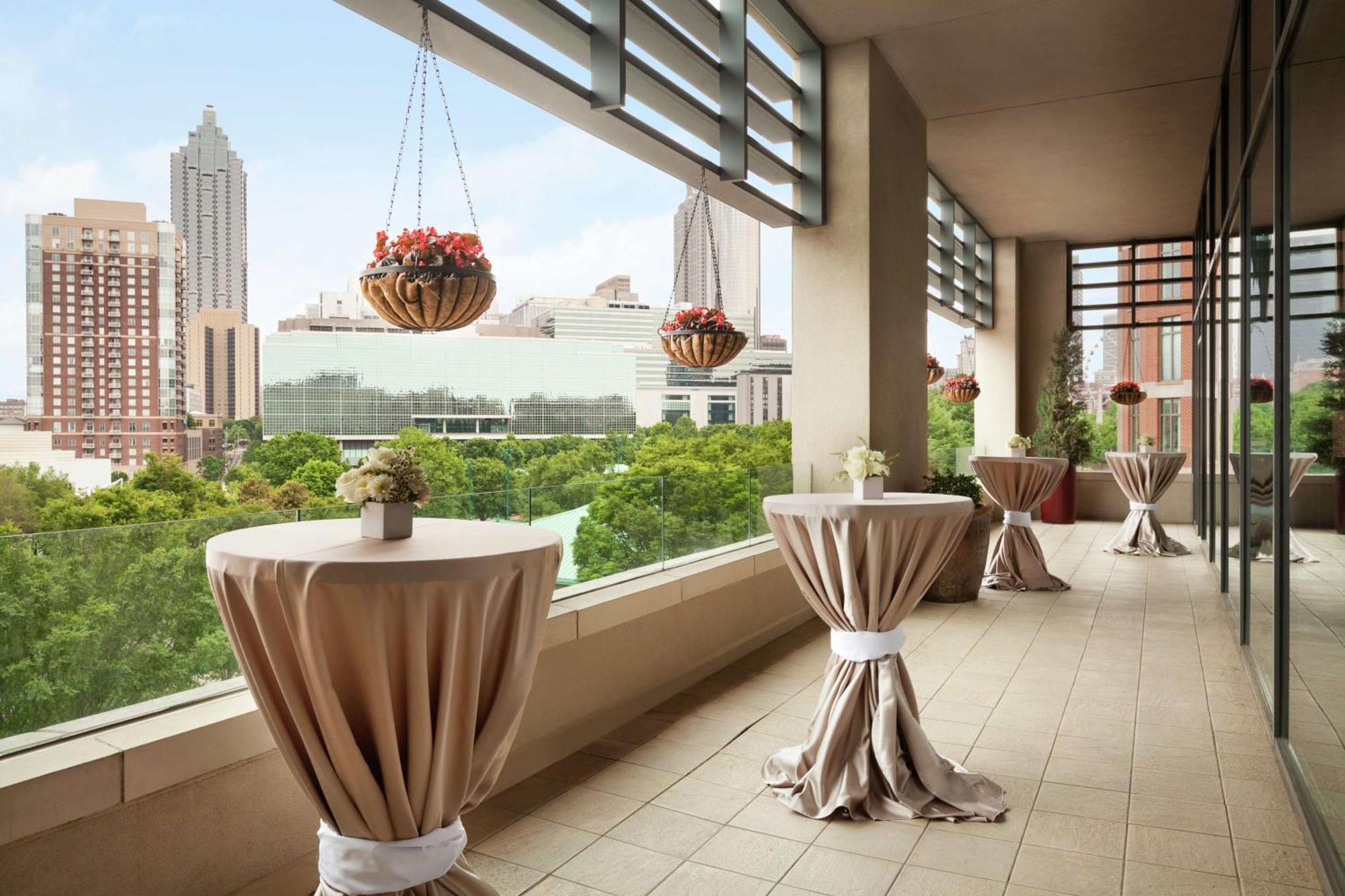 Hilton Garden Downtown Hotel 3*