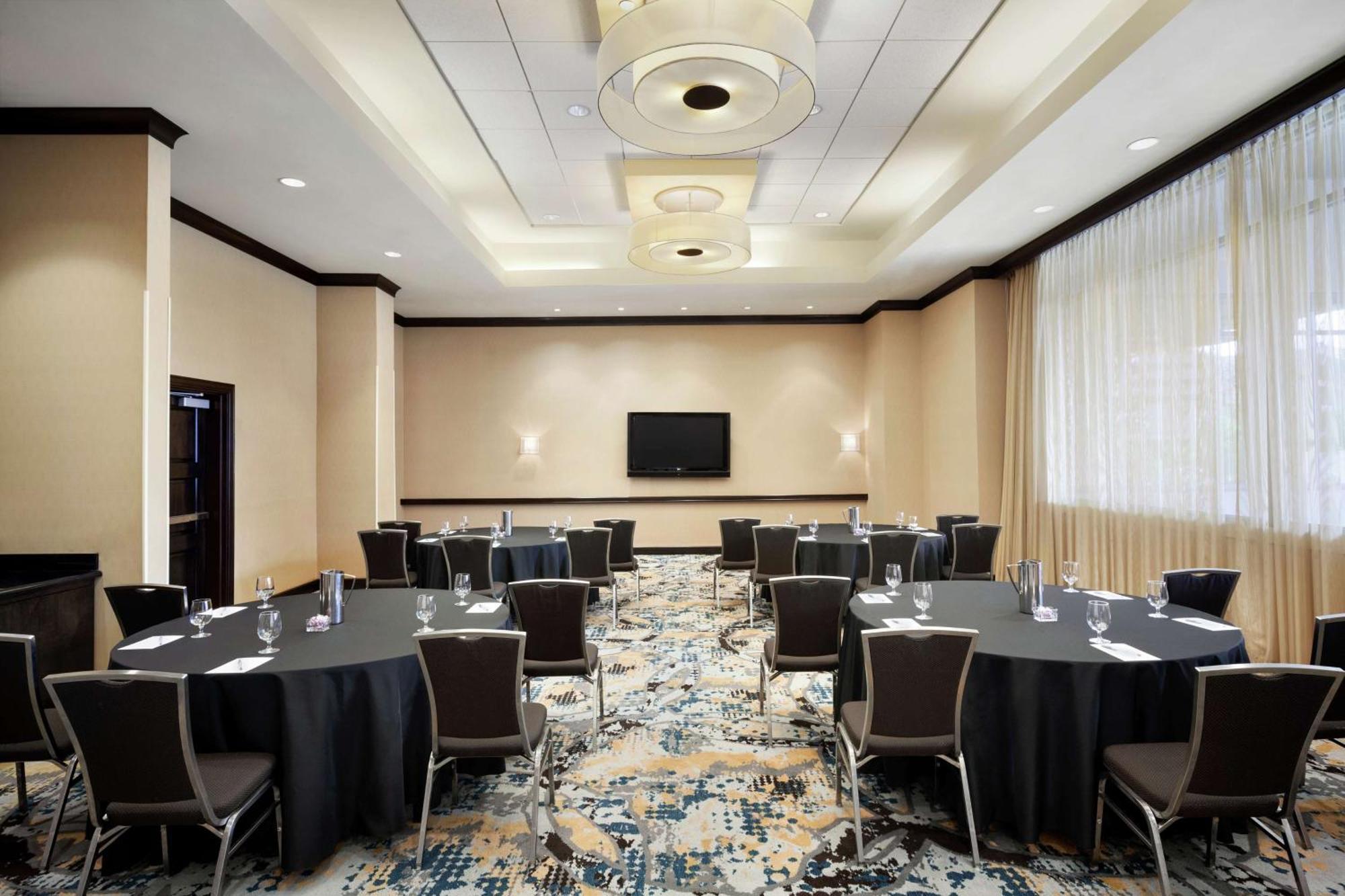 Hilton Garden Downtown Hotel