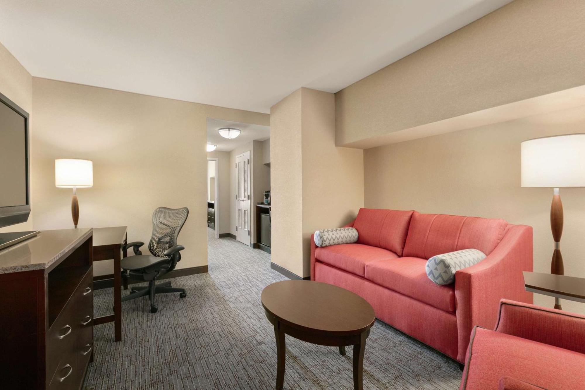Hilton Garden Downtown 3*